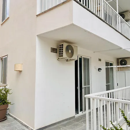 Quarto em Acomodações Particulares Beachfront Dr St. Paul's Bay