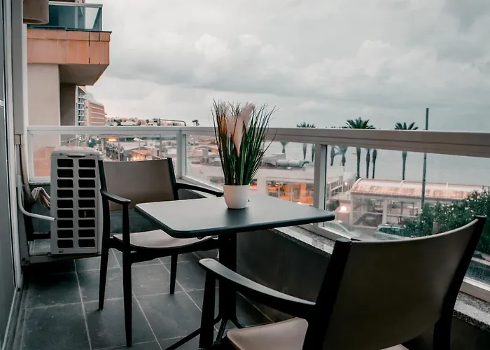 Beachfront Dr * San Pawl il-Baħar