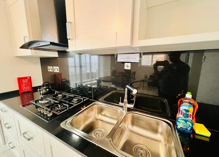 Beachfront Dr * St Paul's Bay