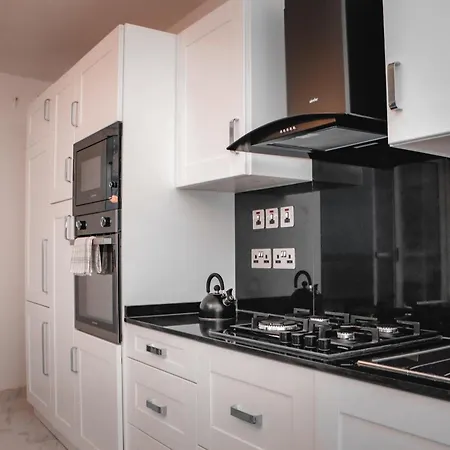 Beachfront Dr Homestay szállás *